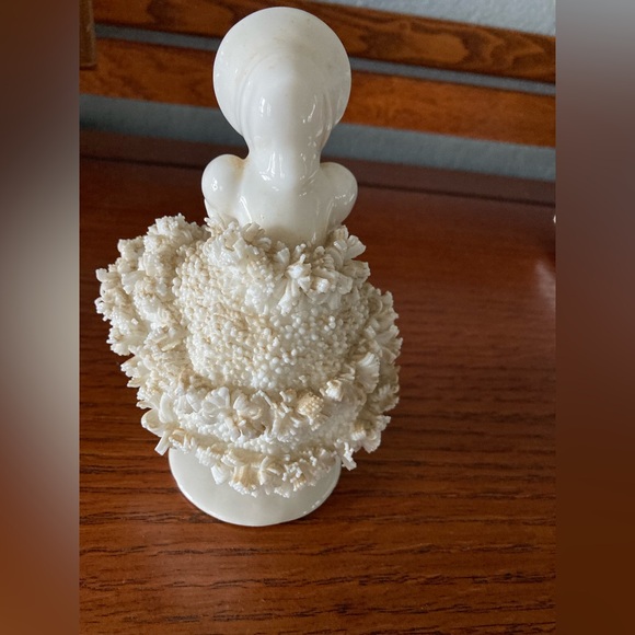 Vintage Spaghetti Girl Porcelain Figurine Umbrella 6123 Ardalt Lenwile Japan - Picture 3 of 8